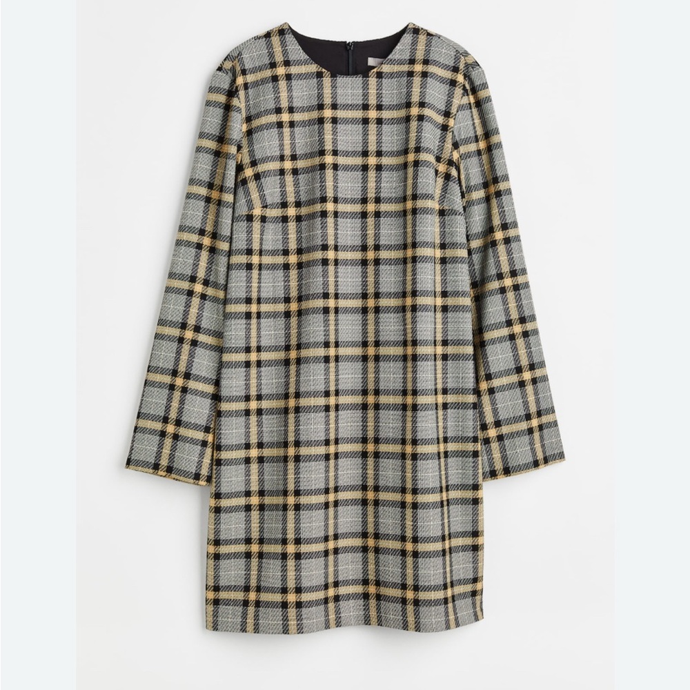 Plaid long sleeved Black Beige checked Dress. Academia. Preppy. Clueless